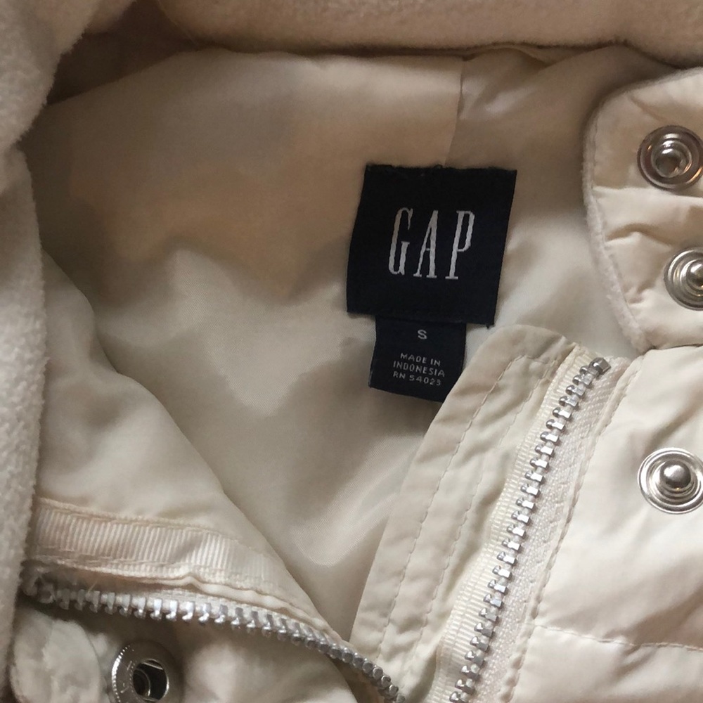 Gap Down Coat - image 3